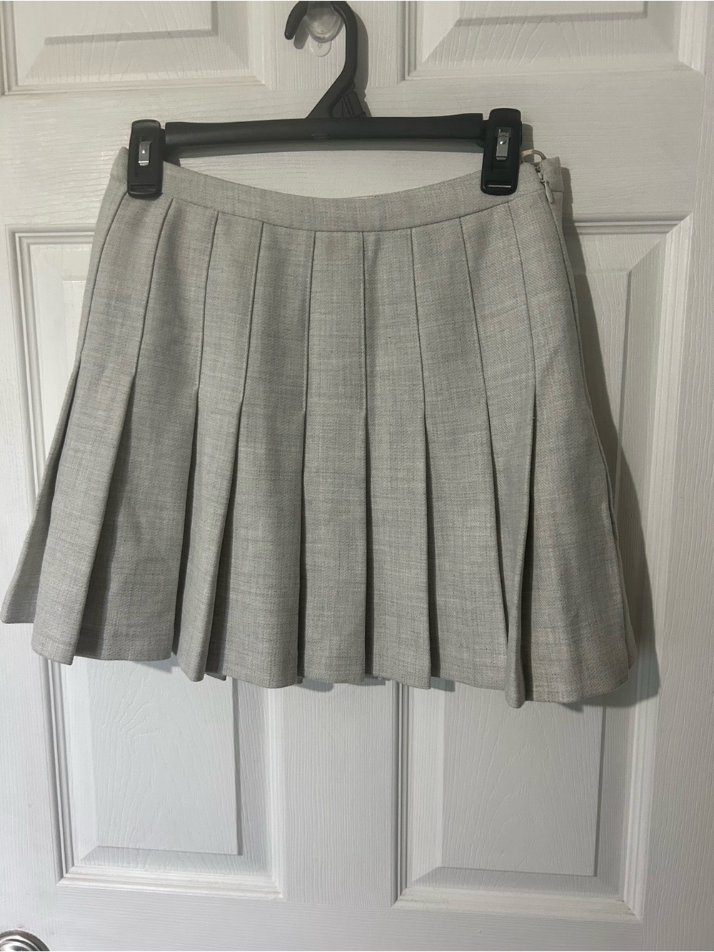 Aritzia Wilfred Juliet Mid-Rise Pleated Skirt in Herring/Birch Size 2 Lined - Picture 2 of 9